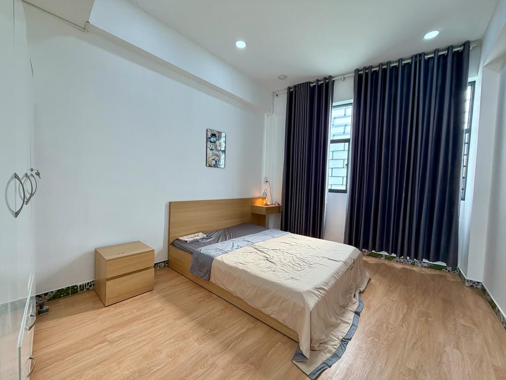 1 Phòng Ngủ - bếp riêng - full nội thất - ban công rộng thoáng mát