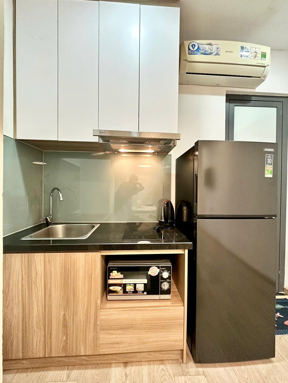 Phòng full nội thất - 1 Phòng Ngủ - ban công rộng